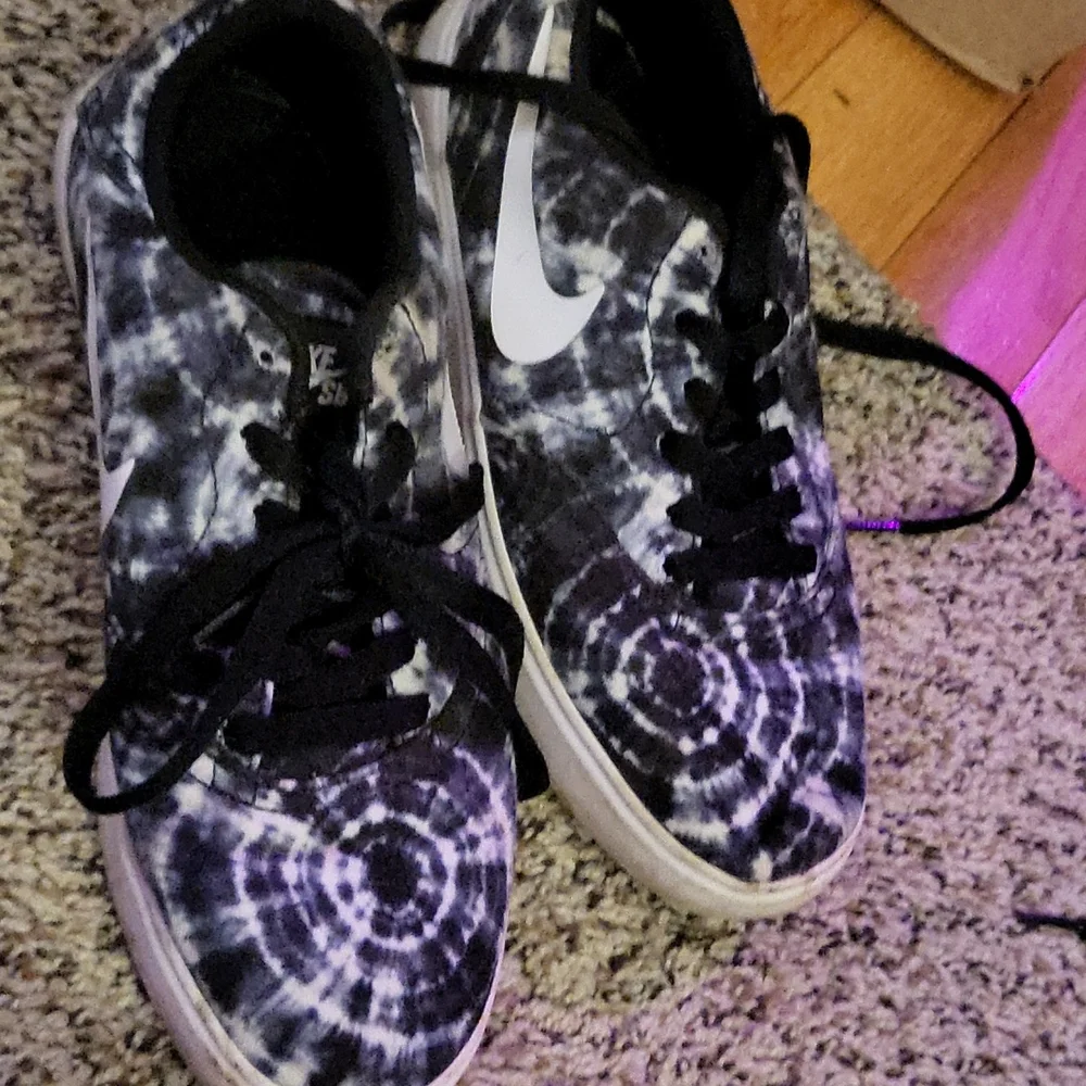 Nike SB 2018 black and white tie dye boys size 6Y - Picture 3 of 5